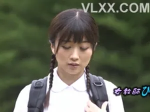 Em Lương lồn dâm thủ dâm và khoe lông lồn rậm - Phim xxx